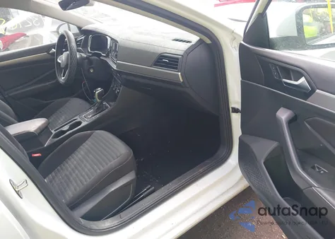 2024 Volkswagen Jetta 1.5T S из США, поврежденный, VIN 3VW5M7BUXRM103405